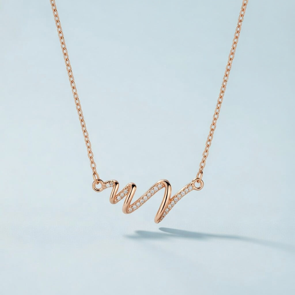 Curvy – Necklace with wave-shaped pendant