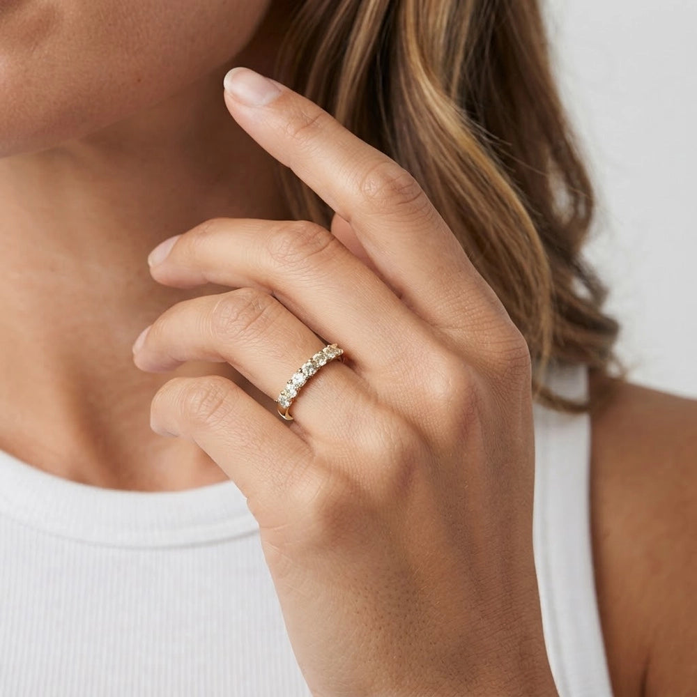 Seven Glow - Ring mit funkelnden Details
