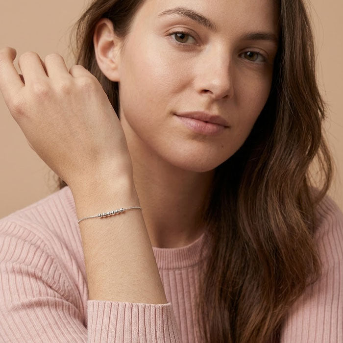 Alicia – Bracelet with small beads