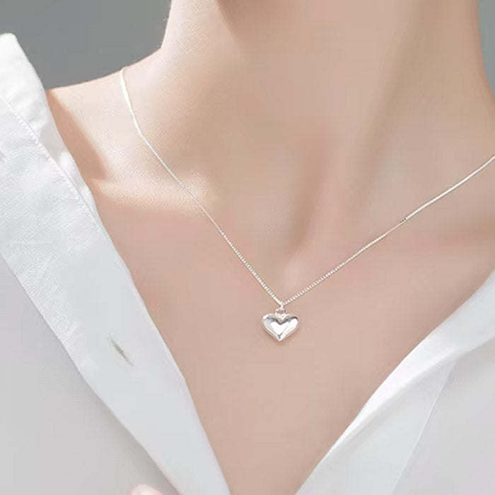 Darlené – Necklace with heart pendant