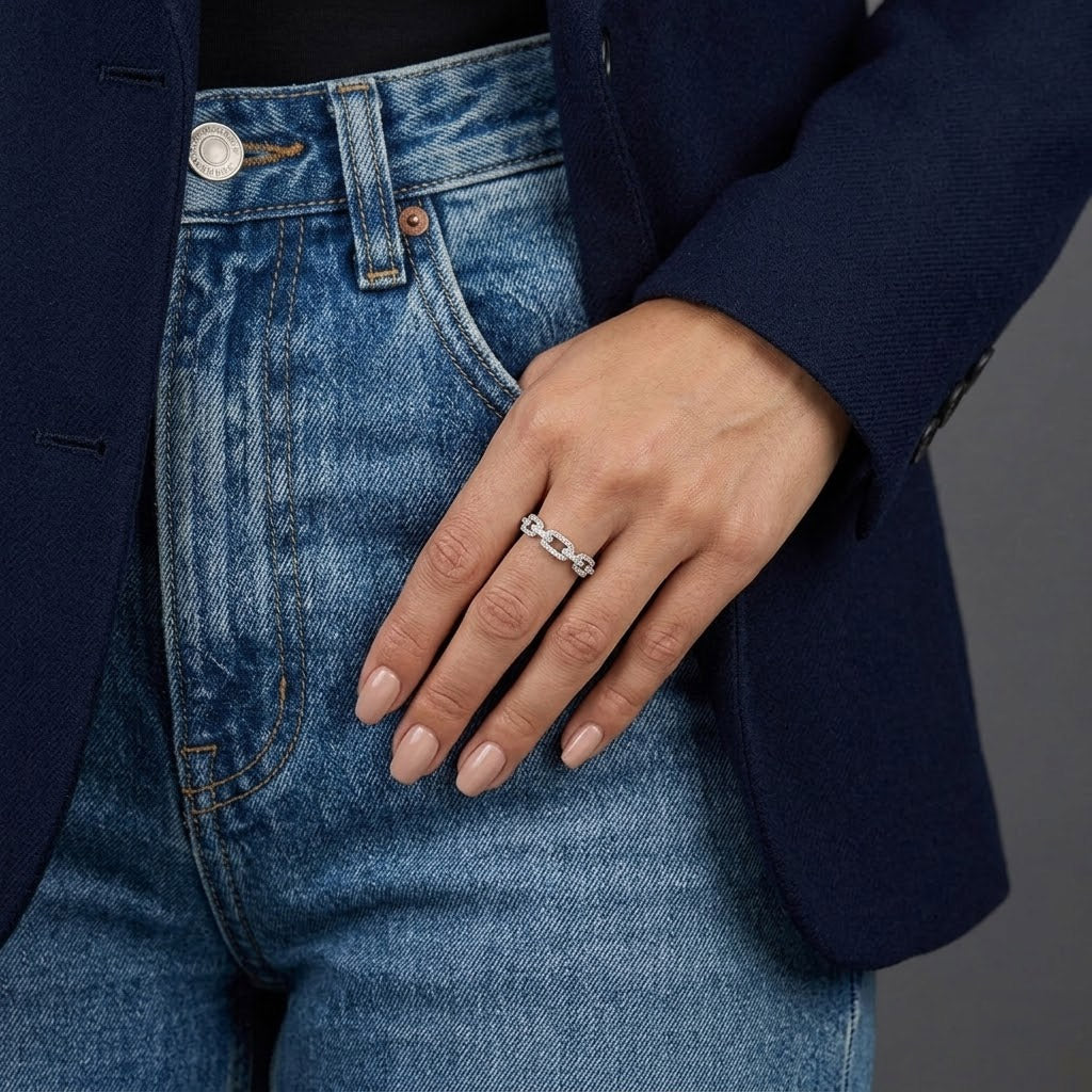 Dazzling Links - Ring im Kettenstil mit Edelsteinen
