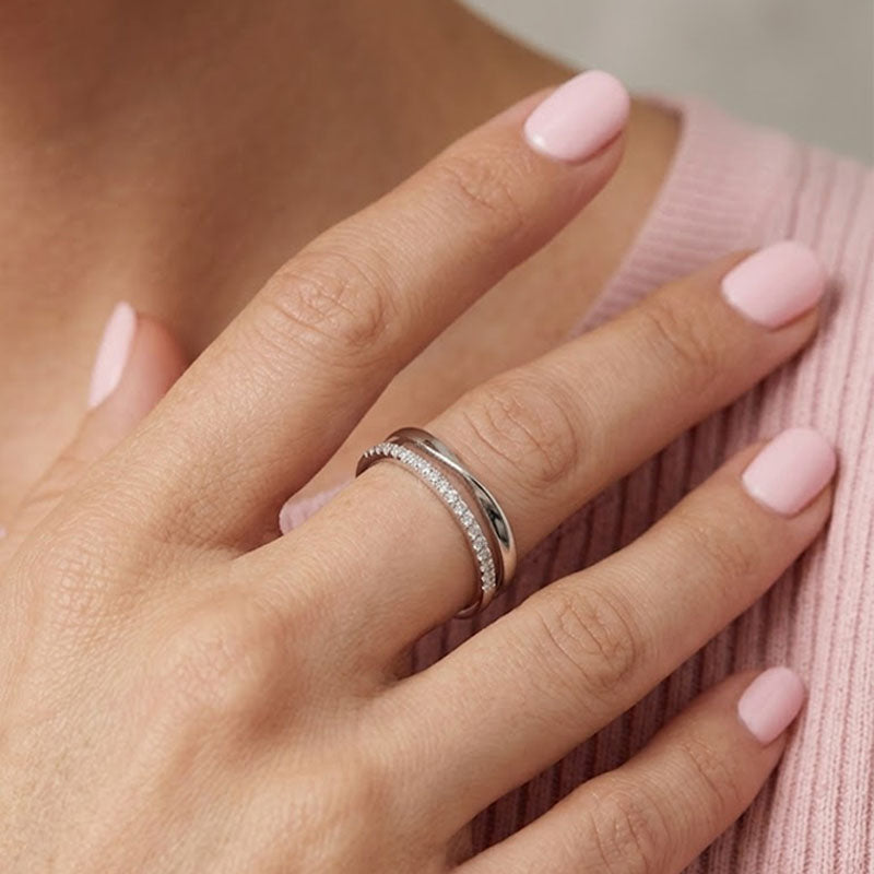 Disa – Adjustable ring adorned with gemstones