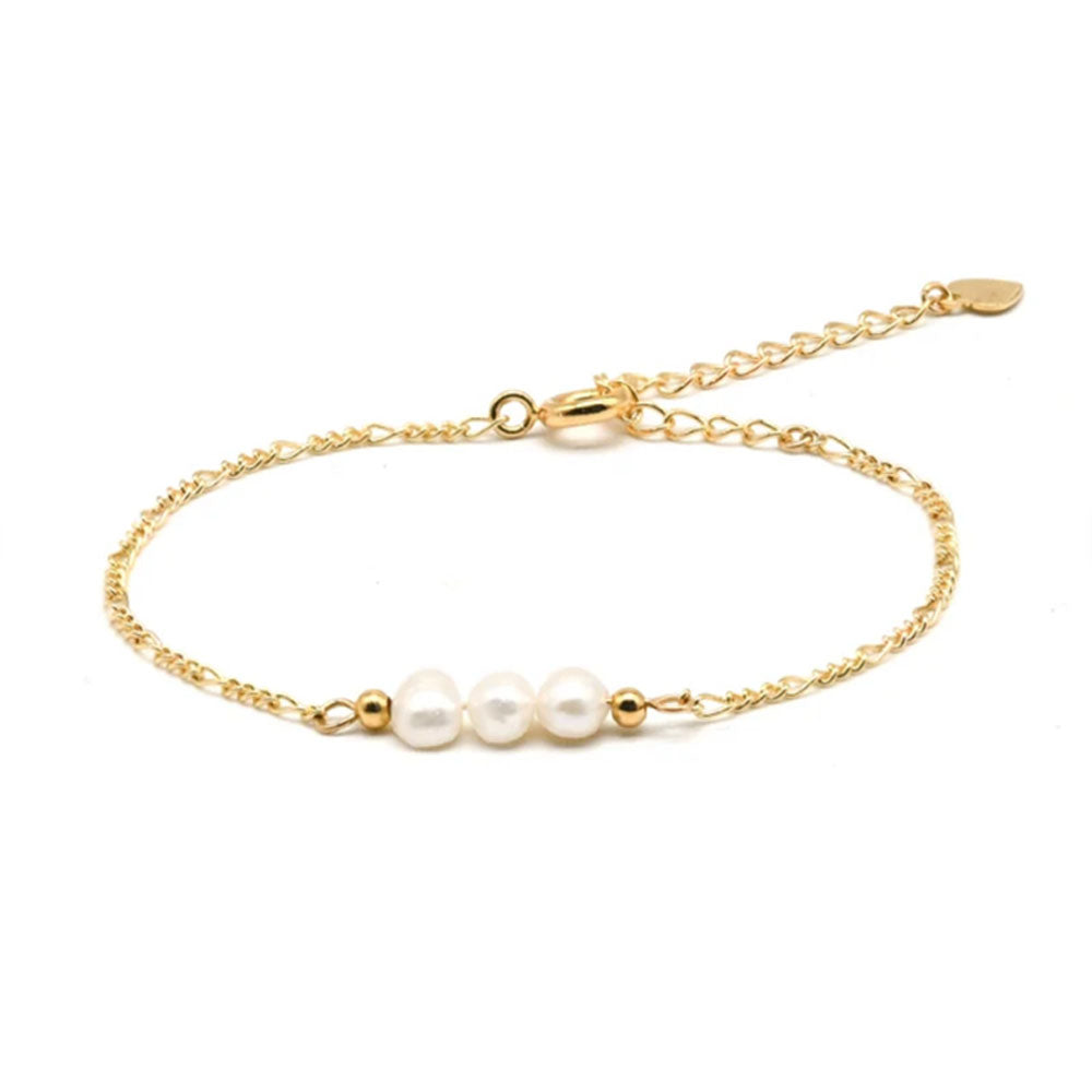 Eira – Bracelet with twisted chain and pearls