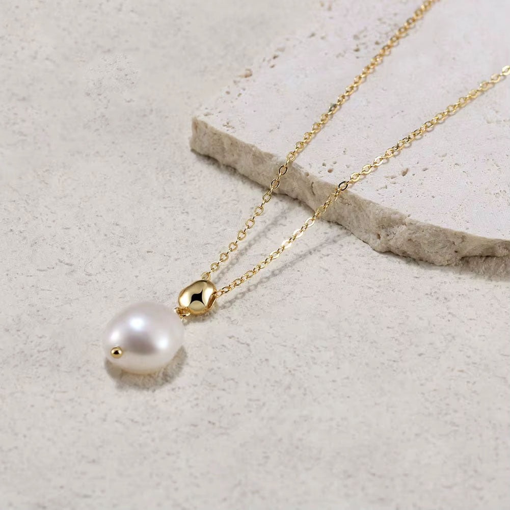 Pearly Glow - Ketting met zoetwaterparelhanger
