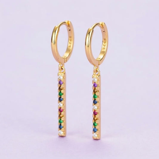 Noelle – Creolen mit hängendem Anhänger