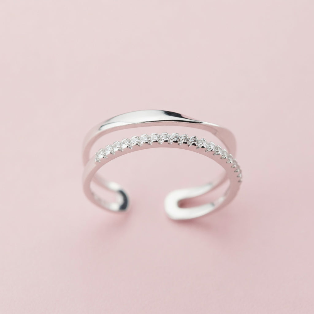 Disa – Adjustable ring adorned with gemstones