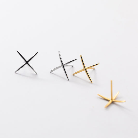 Loomi – Studs with cross design