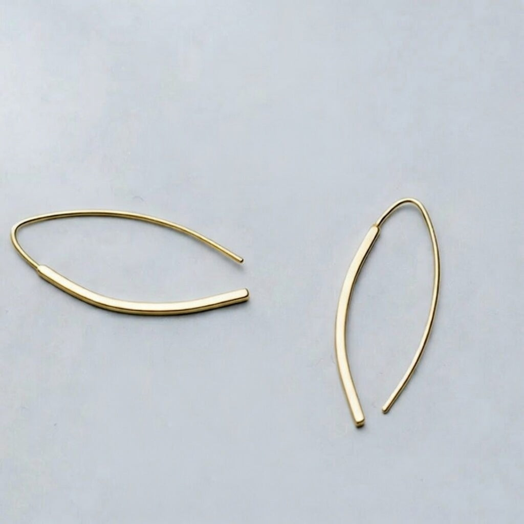 Idun – Earrings with U-shaped design