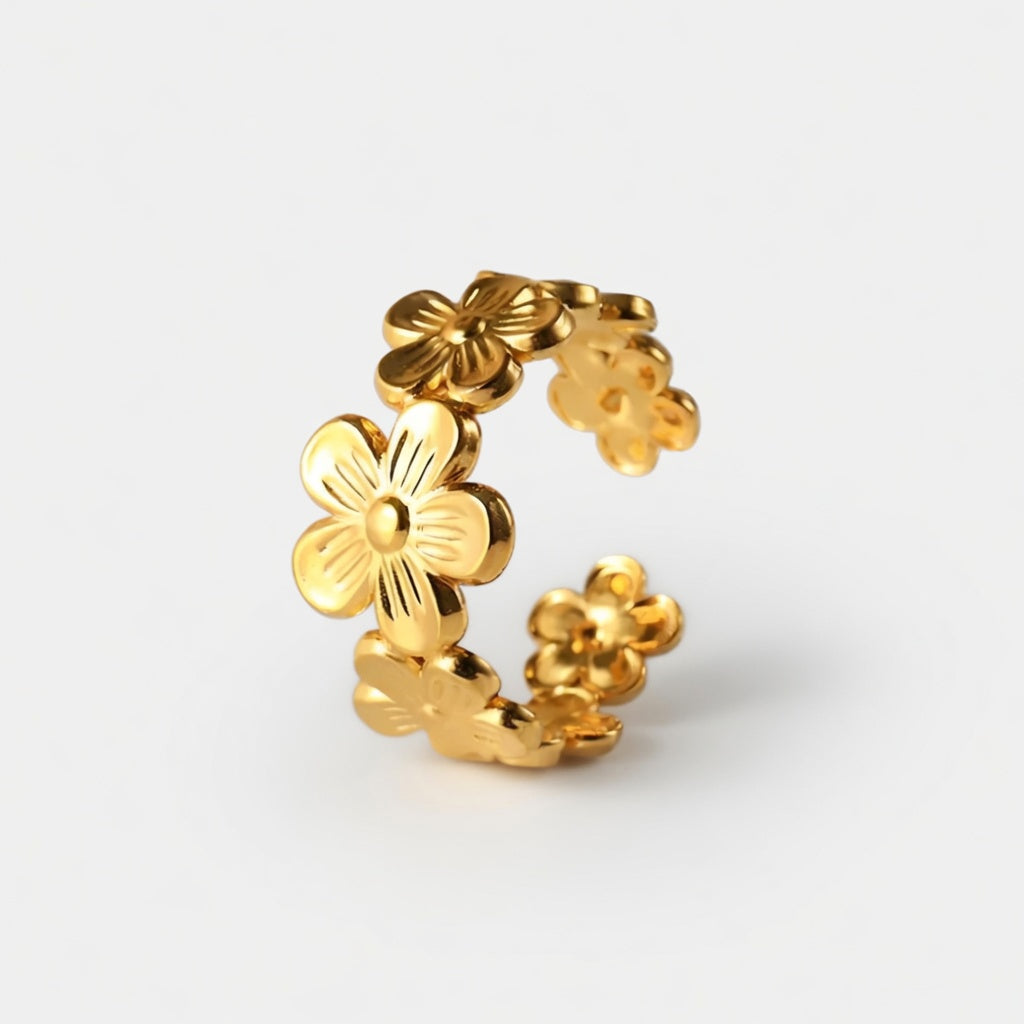 Blossom – Adjustable flower-accented ring