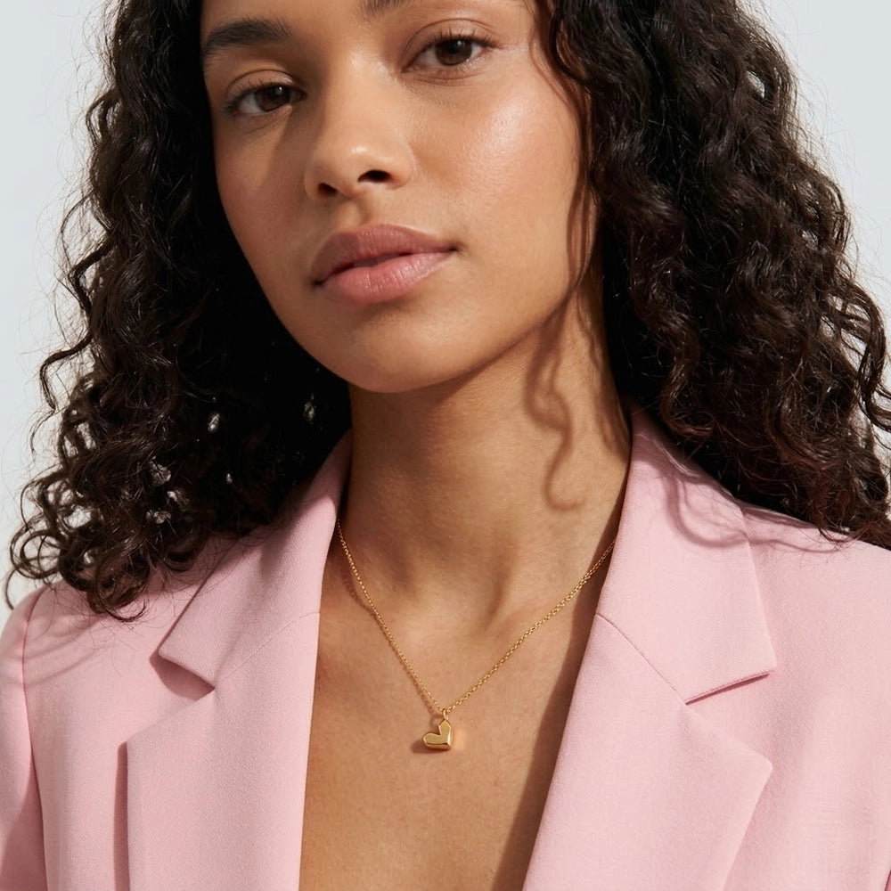 Billie – Necklace with small heart pendant