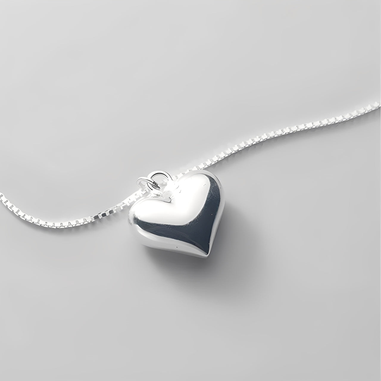Darlené – Necklace with heart pendant