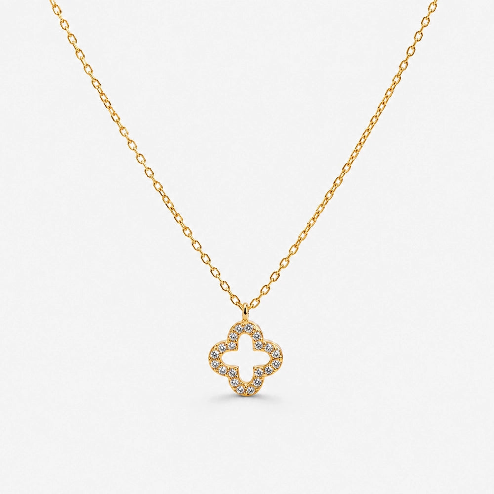 Fortune Bloom – Necklace with clover-shaped pendant