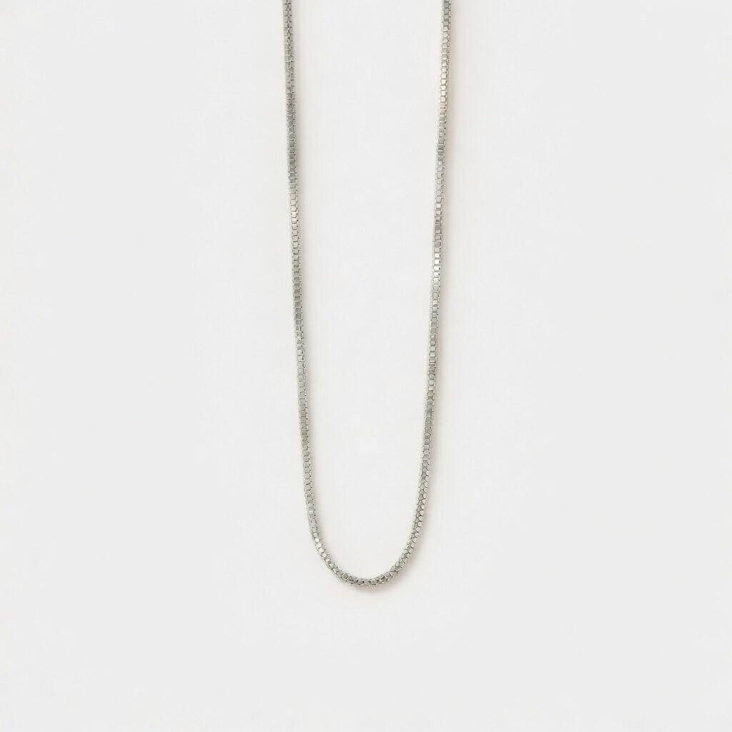 Nori – Necklace with longer chain