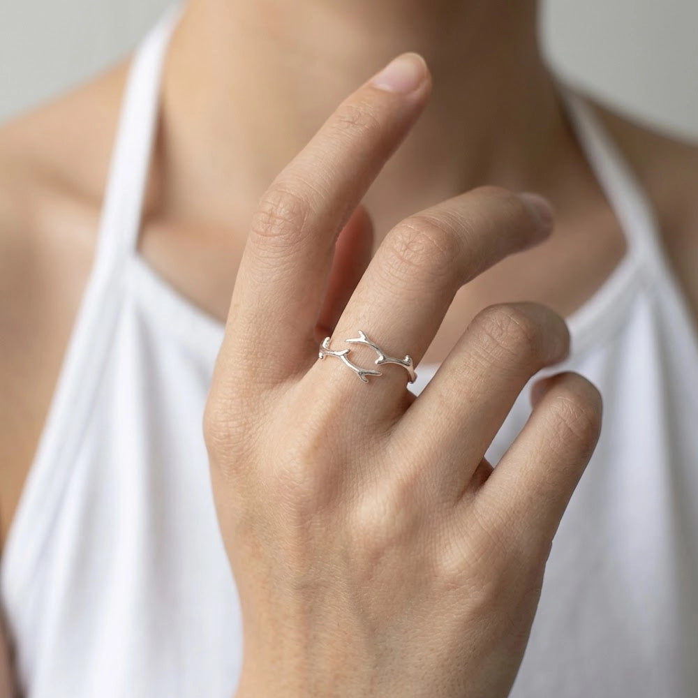 Oak – Adjustable ring with branch design