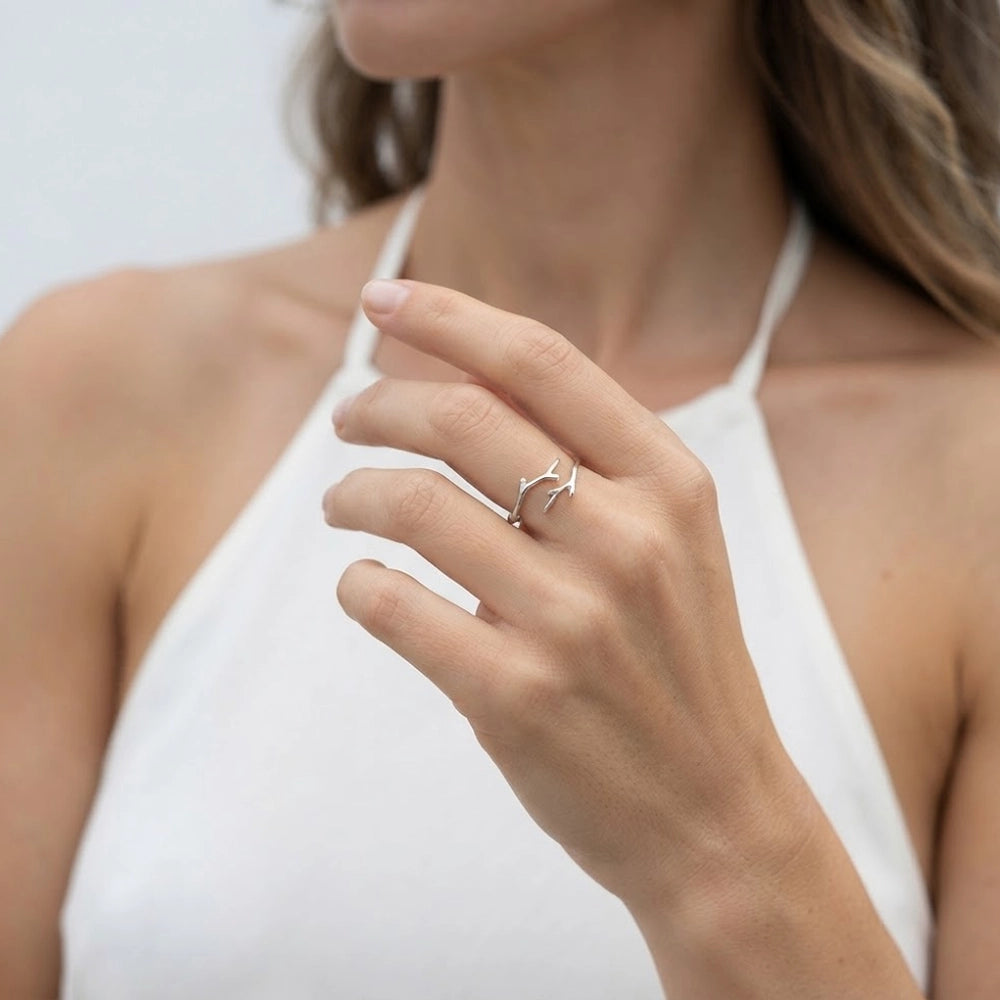 Oak - Verstellbarer Ring mit Zweigdesign
