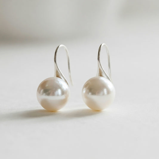 Pearl Drop – Teardrop pearl earrings