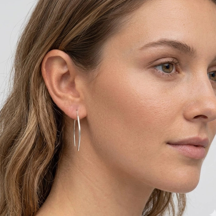 Idun – Earrings with U-shaped design