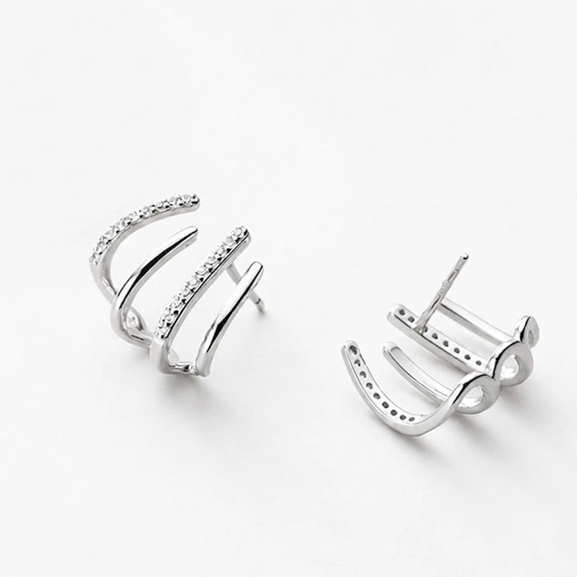 Livia – Earrings with claw design