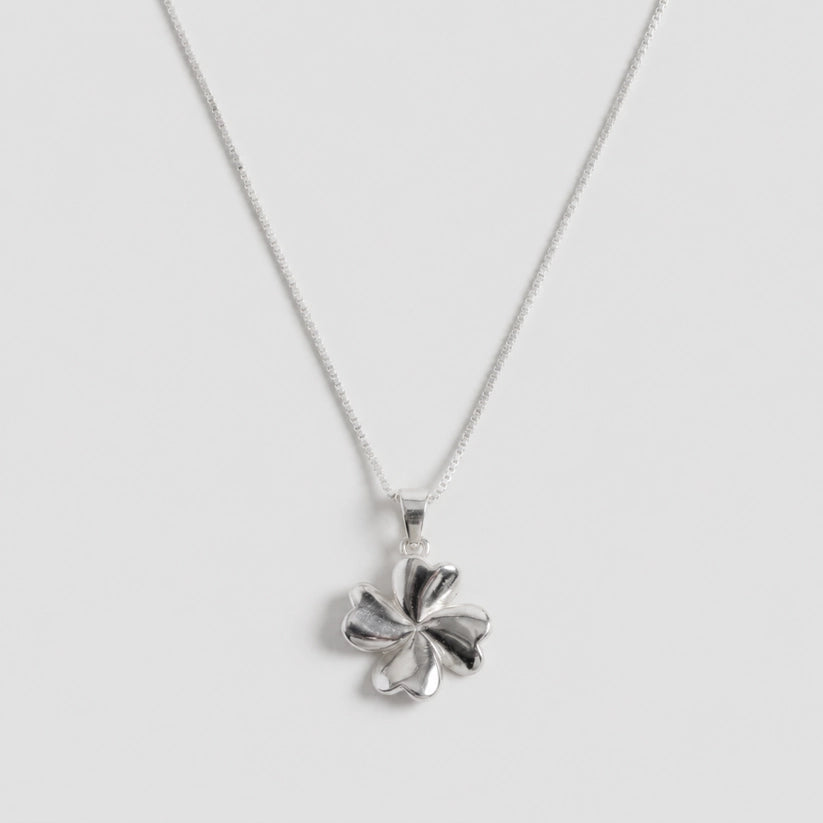Lucky Clover - Einfache Halskette mit vierblättrigem Kleeblatt