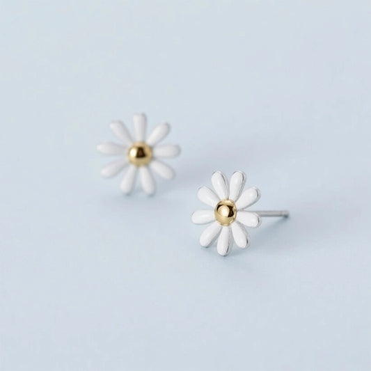 Marguerite – Stud earrings with daisy flower