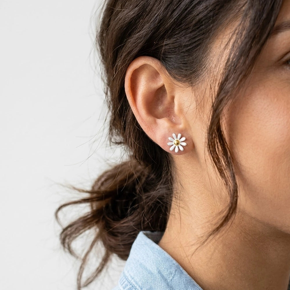 Marguerite – Stud earrings with daisy flower
