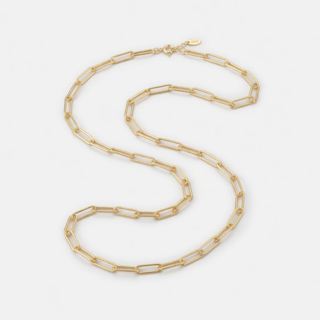 Blakely – Necklace with anchor chain