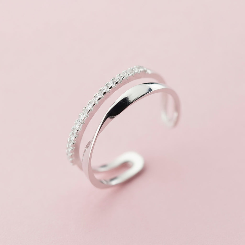 Disa – Adjustable ring adorned with gemstones