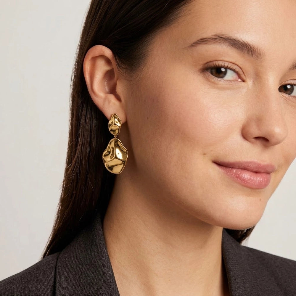Sculpture Drop – Elegant statement earrings