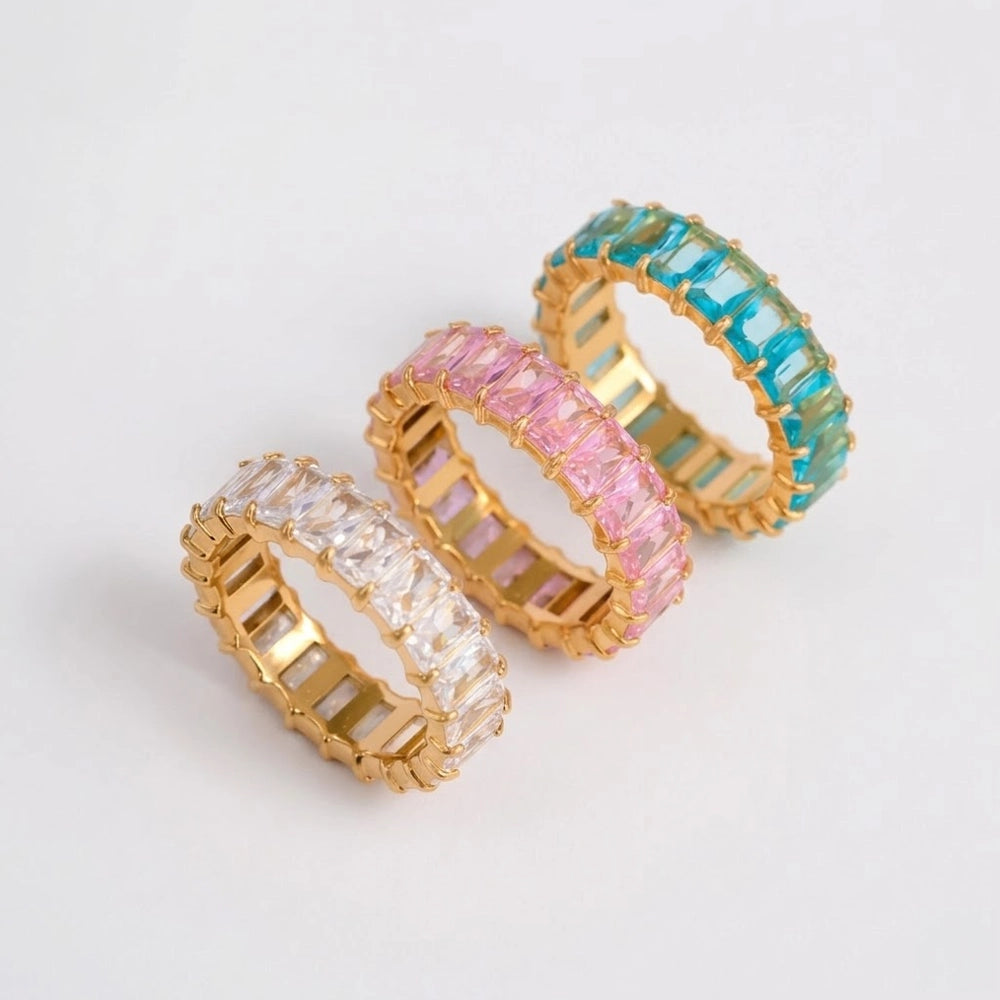 Siri - Eleganter Ring mit leuchtenden Farben