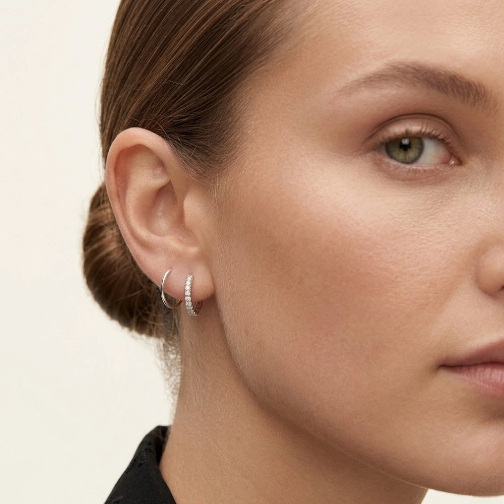 Twiggy – Earrings with twisted design