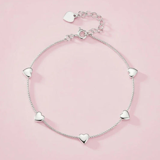 Adoria - Armband met hartjes langs de ketting