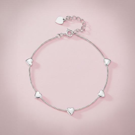 Adoria - Armband met hartjes langs de ketting