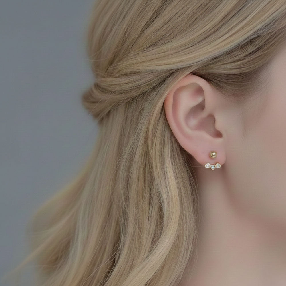 Ari – Ohrhänger mit Haken-Design und runden Schraub-Bakstücken