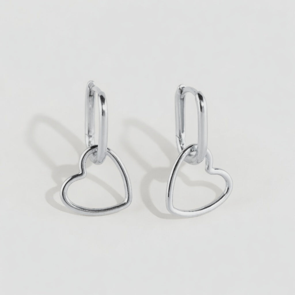 Celestia – Earrings with heart design