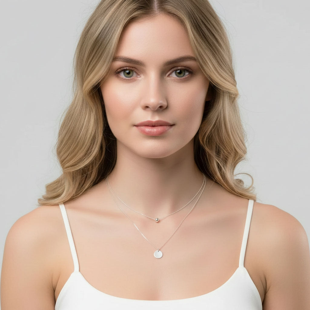 Belle - Halskette mit Doppelketten und Scheibenanhänger