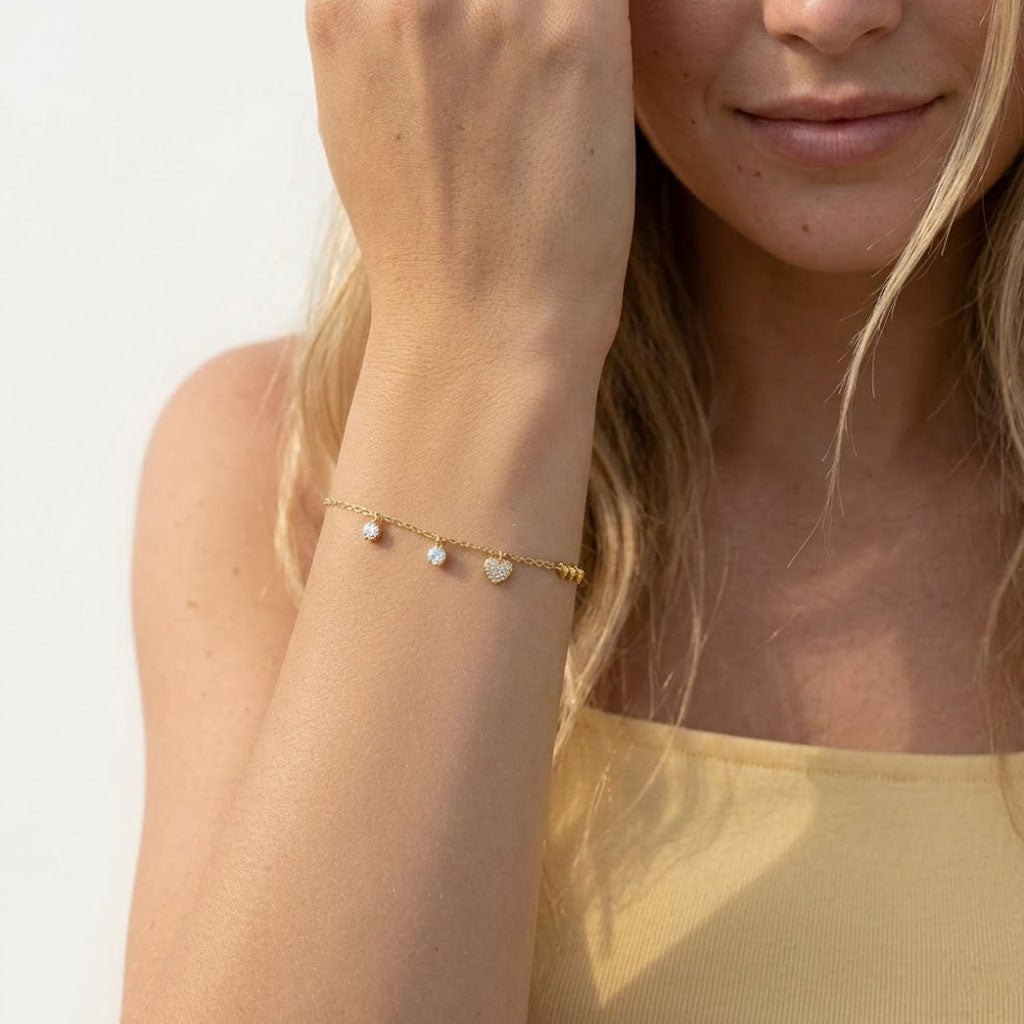 Bianca - Armband mit kleinen Herzen und Steinen