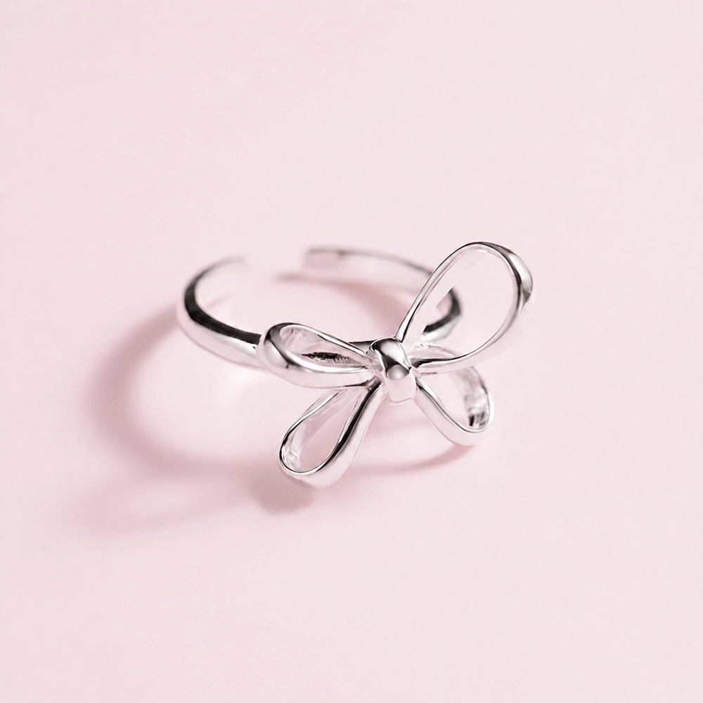 Bindy - Verstellbarer Ring mit niedlichem Schleifendesign