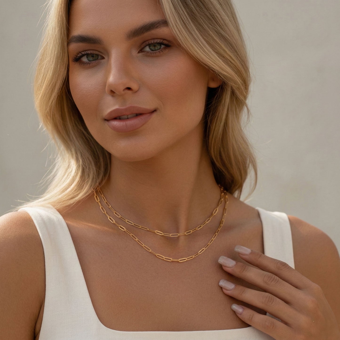 Blakely – Necklace with anchor chain