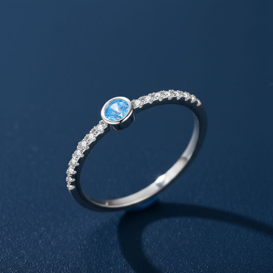 Blue Ivy - Delicate ring met ijsblauw accent