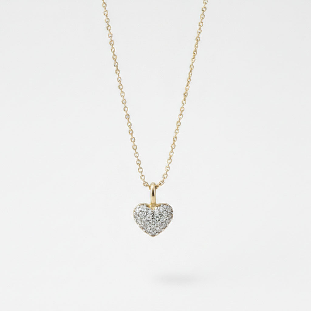 Brilliant Emblem – Necklace with sparkling heart pendant