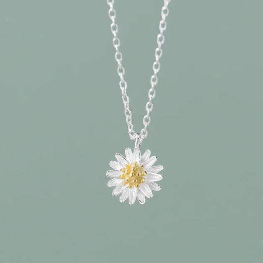 Daisy Flower – Necklace with daisy pendant