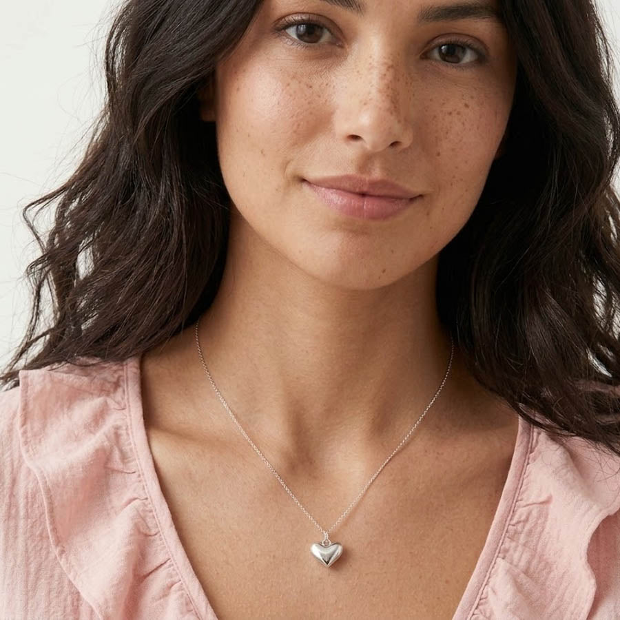Darlené – Necklace with heart pendant