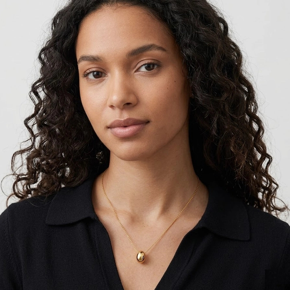 Dewdrop – Necklace with oval pendant