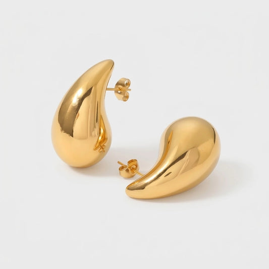 Ebba – Earrings with teardrop shape