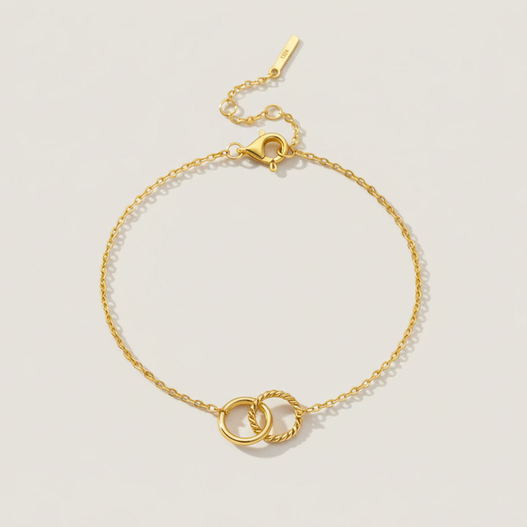 Eterna - Armband met in elkaar gevlochten ringen