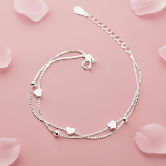 Evelyn – Bracelet with double chains and small hearts