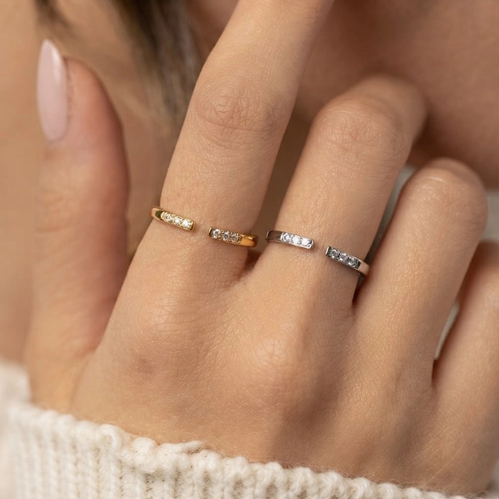 Hedwig - Verstellbarer Ring mit funkelnden Edelsteinen