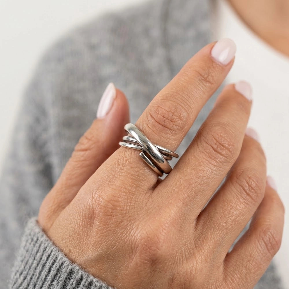 Hermine - Verstellbarer Ring mit mehreren Bändern