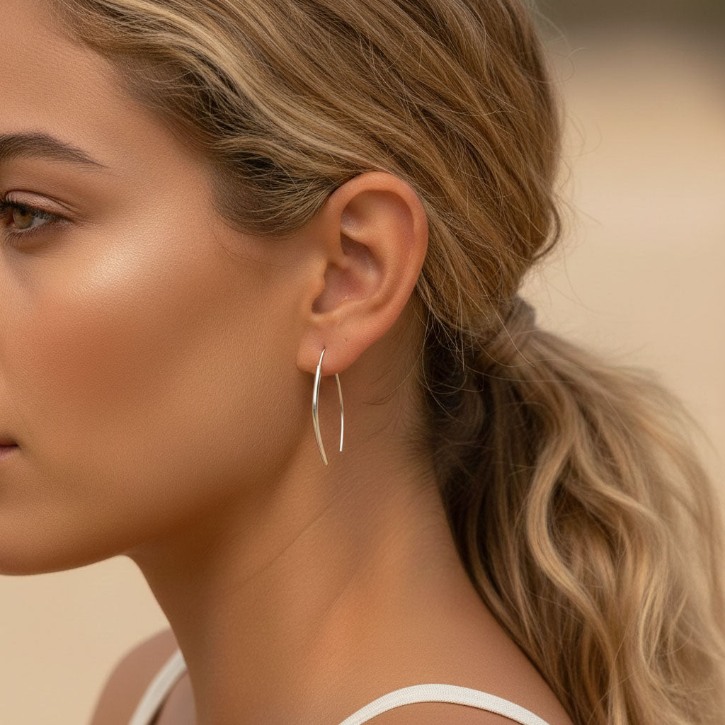 Idun – Earrings with U-shaped design