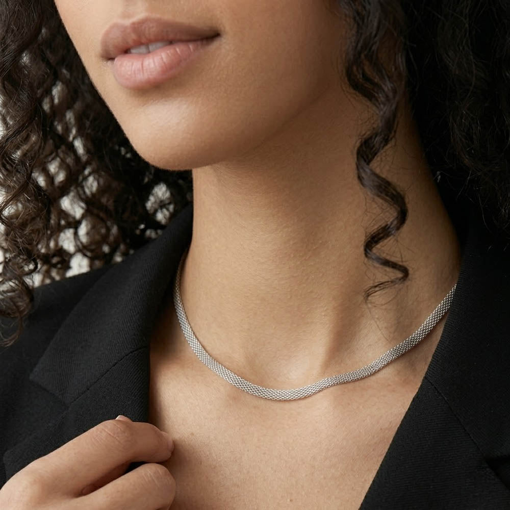 Indra – Choker necklace with wider chain